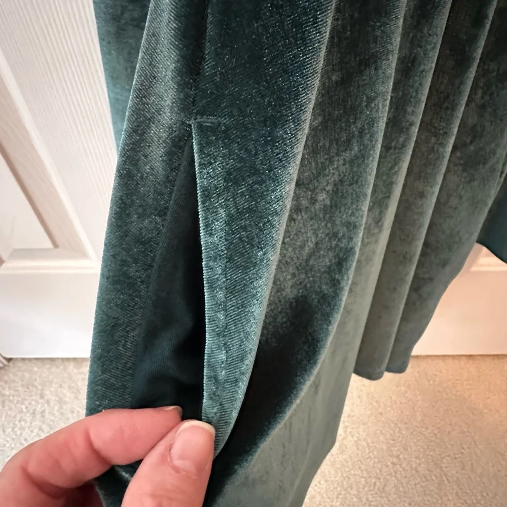 Old Navy, Green Velvet/Velour Dress Sz 8 Excellent Condition
